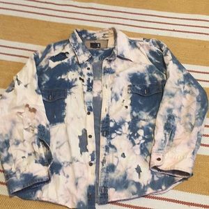 Urban outfitters renewal destroyed denim shirt m/l